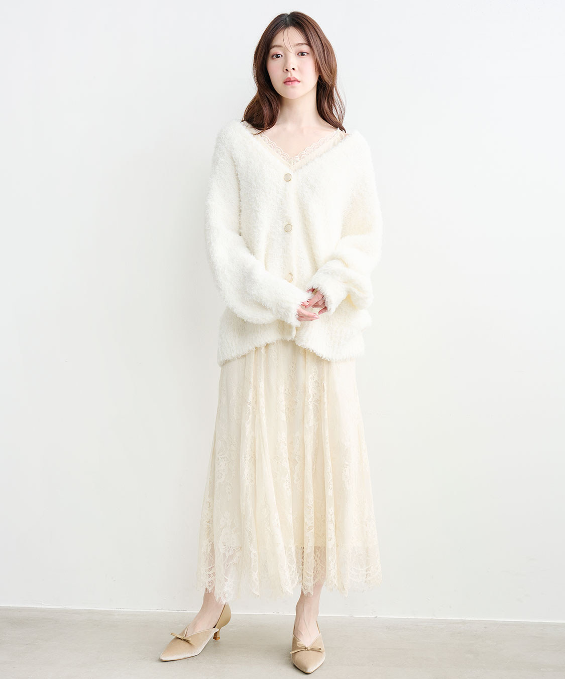ニットカーデ×レースキャミワンピース｜PETAL ONLINE（ペタルオンライン）