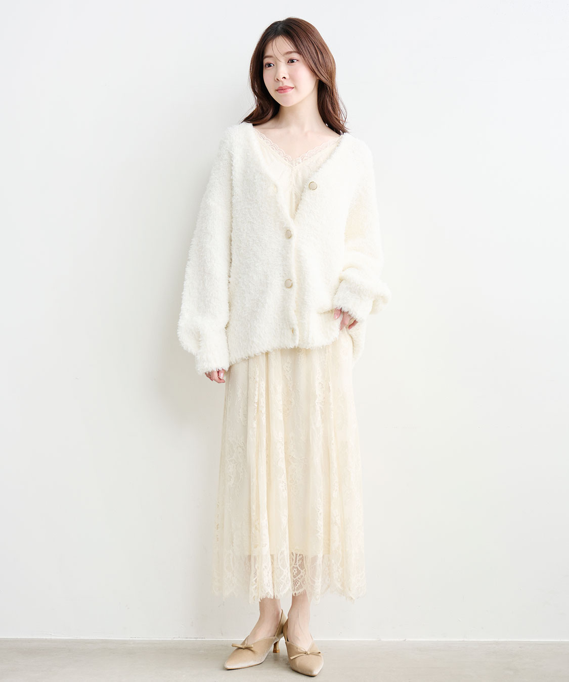 ニットカーデ×レースキャミワンピース｜PETAL ONLINE（ペタルオンライン）