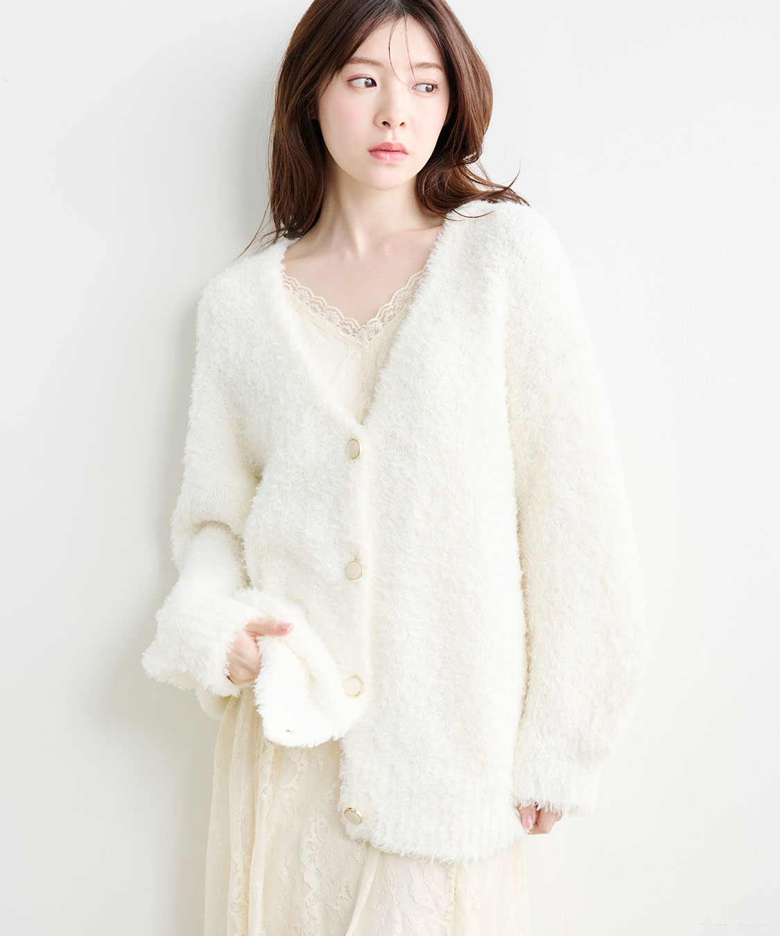 ニットカーデ×レースキャミワンピース｜PETAL ONLINE（ペタルオンライン）