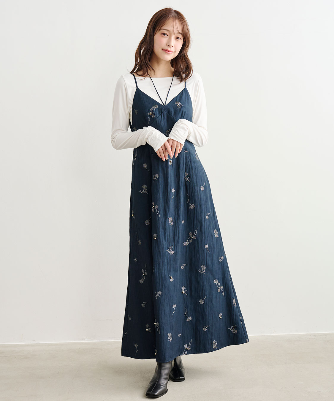 フラワー刺繍キャミワンピース｜PETAL ONLINE（ペタルオンライン）