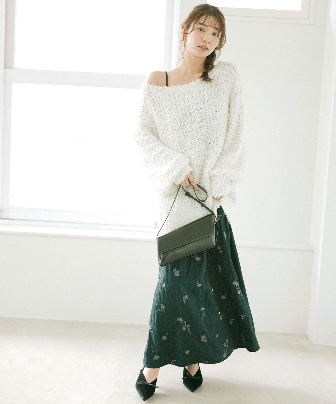 フラワー刺繍キャミワンピース｜PETAL ONLINE（ペタルオンライン）