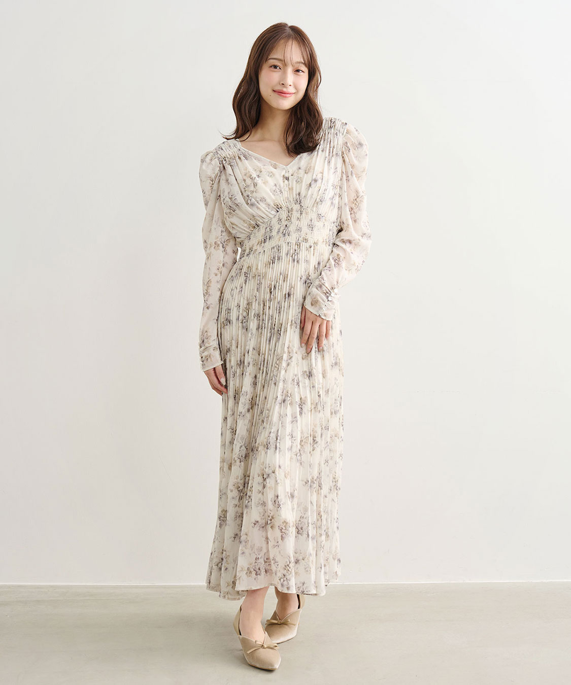 フラワープリントプリーツワンピース｜PETAL ONLINE（ペタルオンライン）