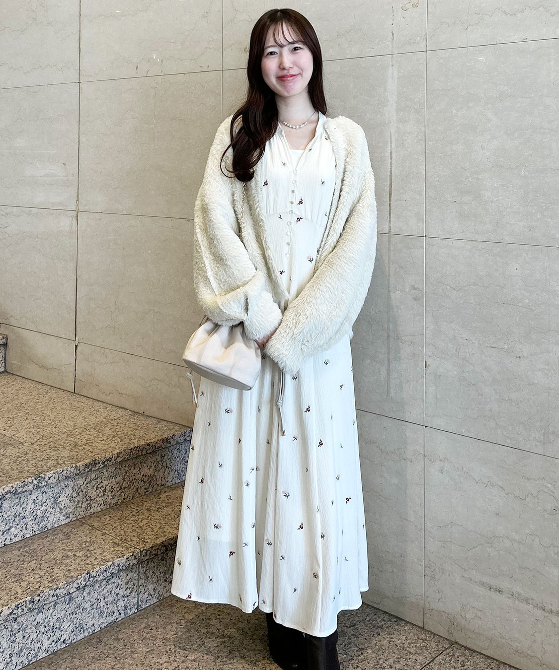 フラワー/スター刺繍フレアワンピース｜PETAL ONLINE（ペタルオンライン）