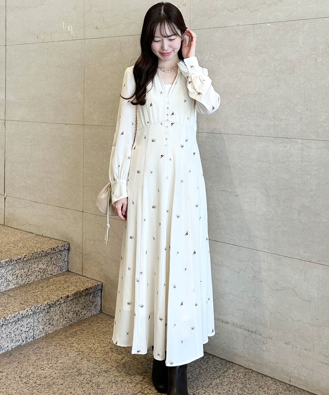 フラワー/スター刺繍フレアワンピース｜PETAL ONLINE（ペタルオンライン）