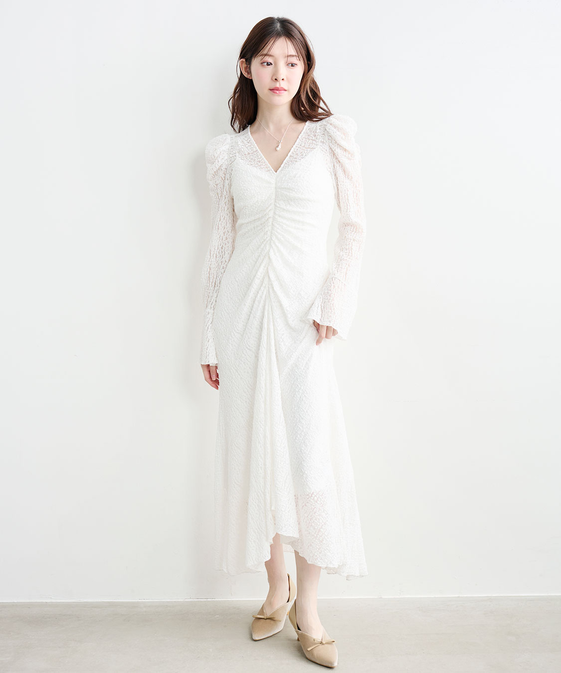 ストレッチレースギャザーワンピース｜PETAL ONLINE（ペタルオンライン）