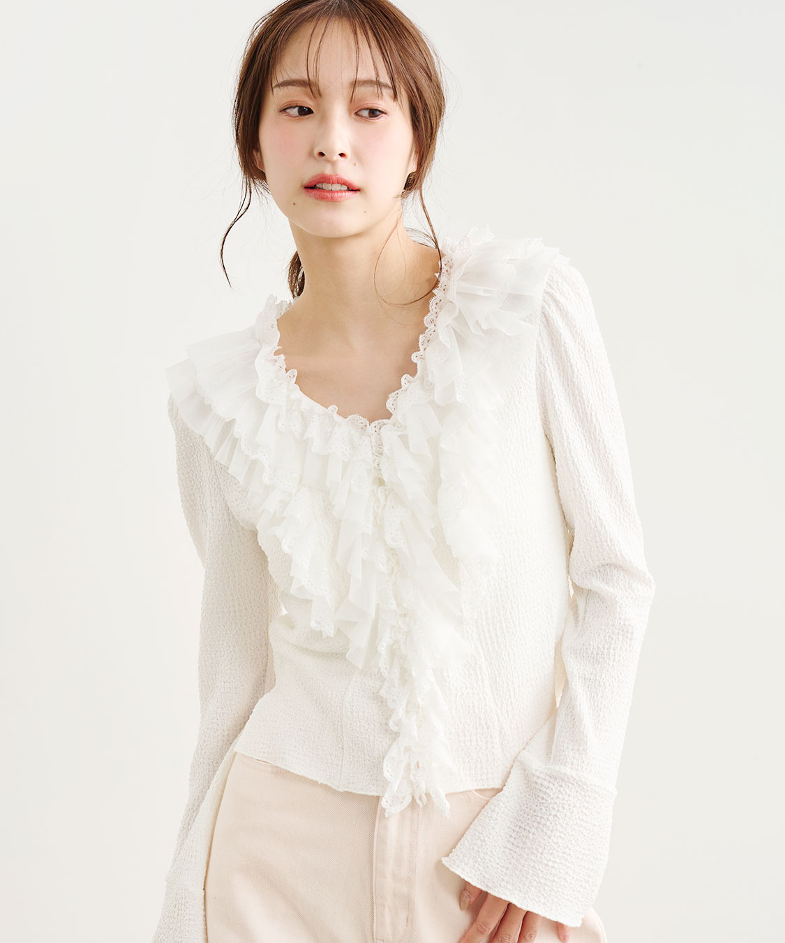 レースフリルカットジャカードトップス｜PETAL ONLINE（ペタルオンライン）