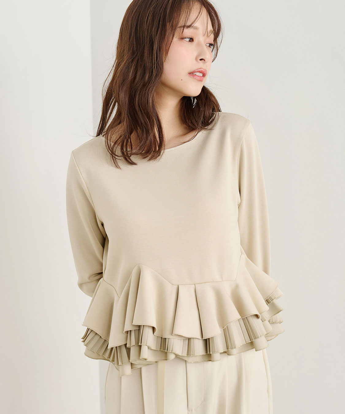 愛され名品】ランダムフリルペプラムトップス｜PETAL ONLINE（ペタル