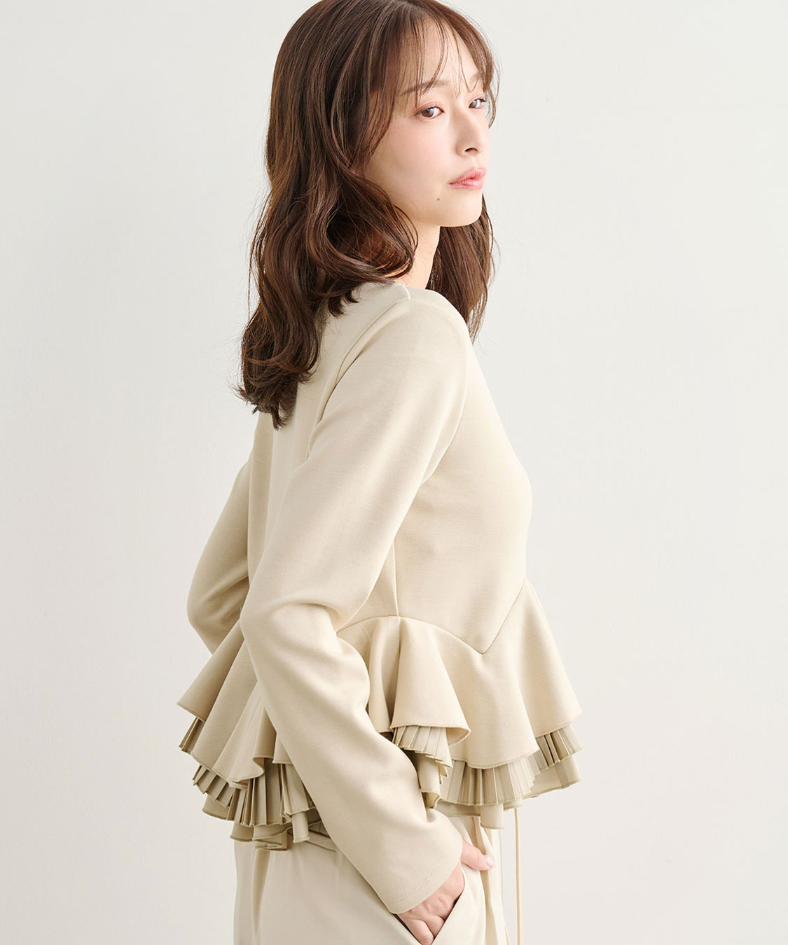 ランダムフリルペプラムトップス｜PETAL ONLINE（ペタルオンライン）