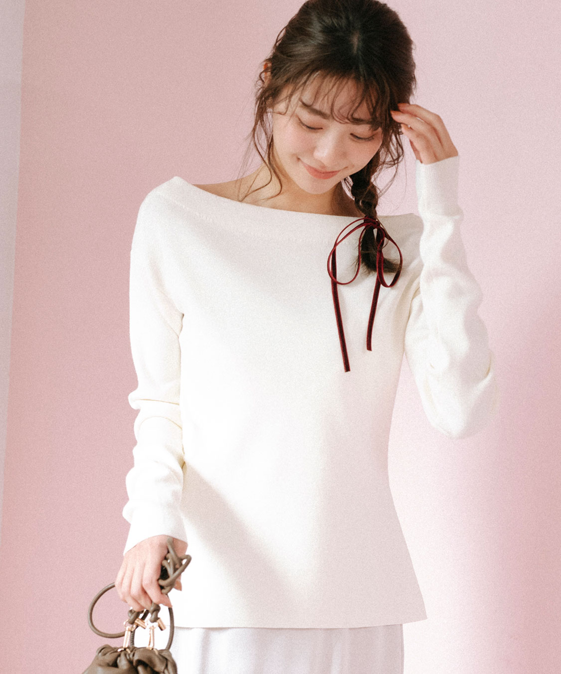 店頭で大人気】オフショルギャザーニット｜PETAL ONLINE（ペタル