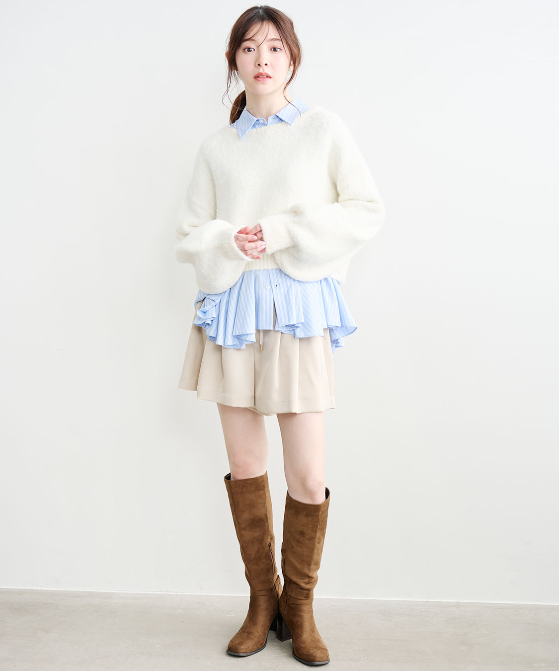 AKANE UTSUNOMIYA ミックス　ニット　パフスリーブ　スパンコール AKANE UTSUNOMIYA ミックス ニット パフスリーブ スパンコール AKANE