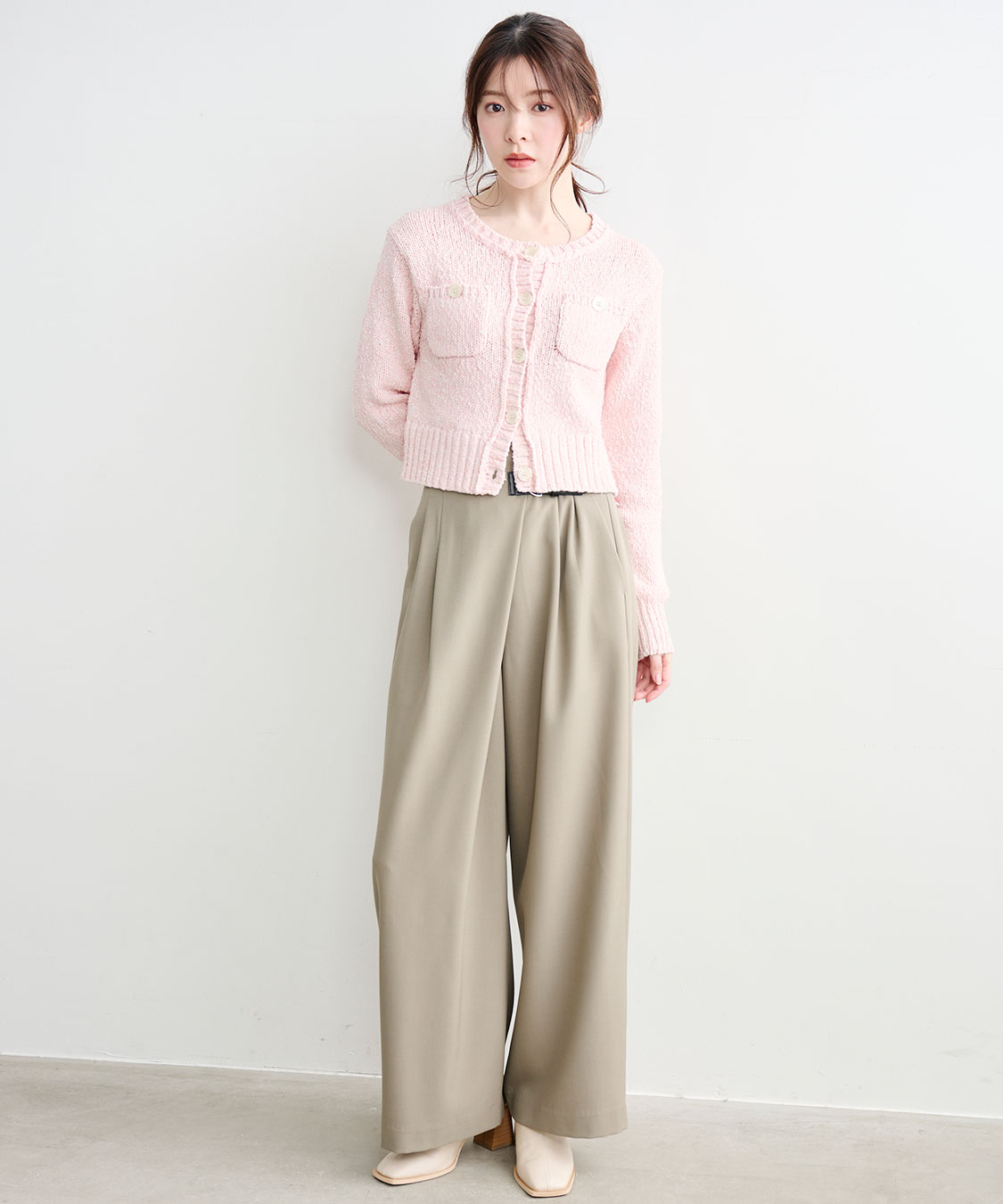 ポケットディティールコンパクトニットカーディガン｜PETAL ONLINE