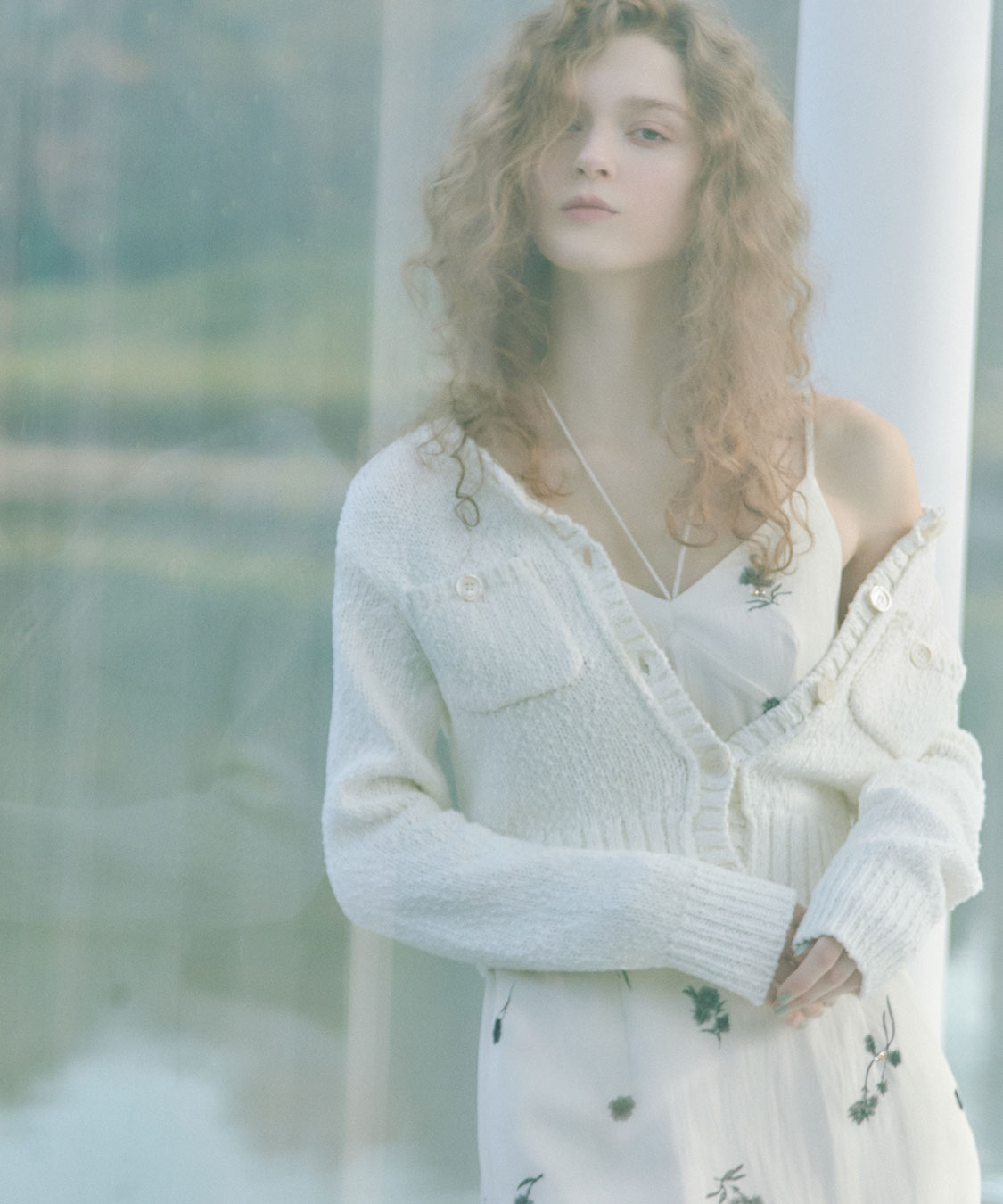 ポケットディティールコンパクトニットカーディガン｜PETAL ONLINE