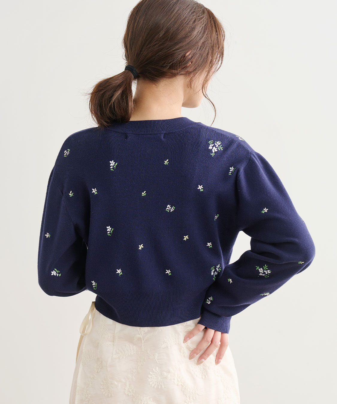 小花/ハート刺繍ニットカーディガン｜PETAL ONLINE（ペタルオンライン）