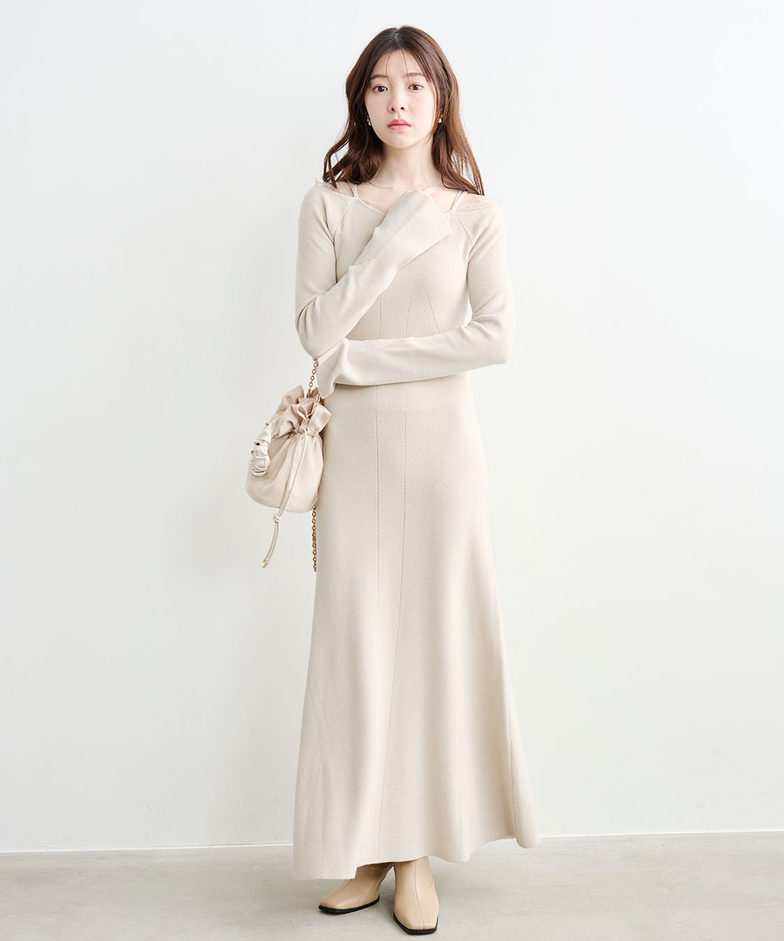 レースディティールオフショルニットワンピース｜PETAL ONLINE（ペタル