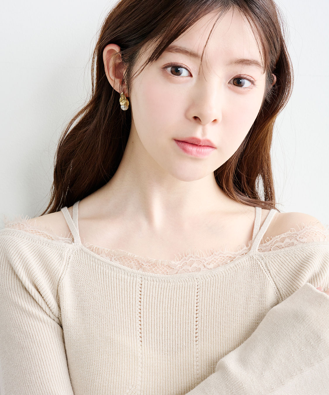 レースディティールオフショルニットワンピース｜PETAL ONLINE（ペタル