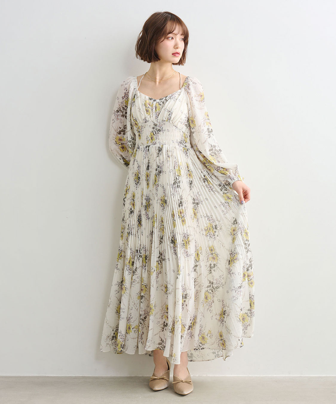 シャーリングフラワーワンピース｜PETAL ONLINE（ペタルオンライン）