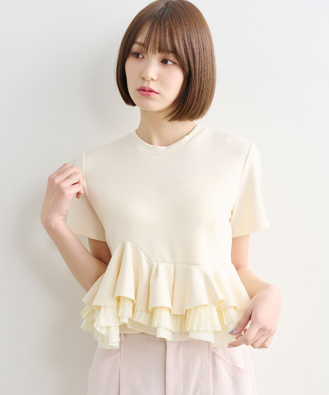 SNSで話題！】ランダムフリルペプラムトップス｜PETAL ONLINE（ペタル