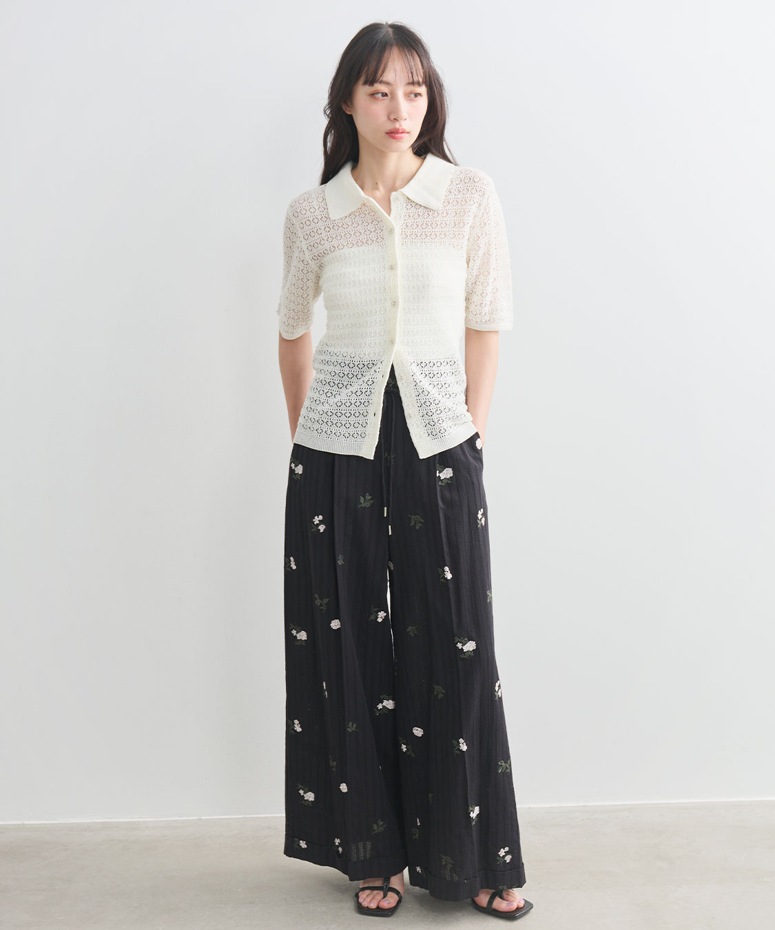 フラワー刺繍ストライプパンツ｜PETAL ONLINE（ペタルオンライン）