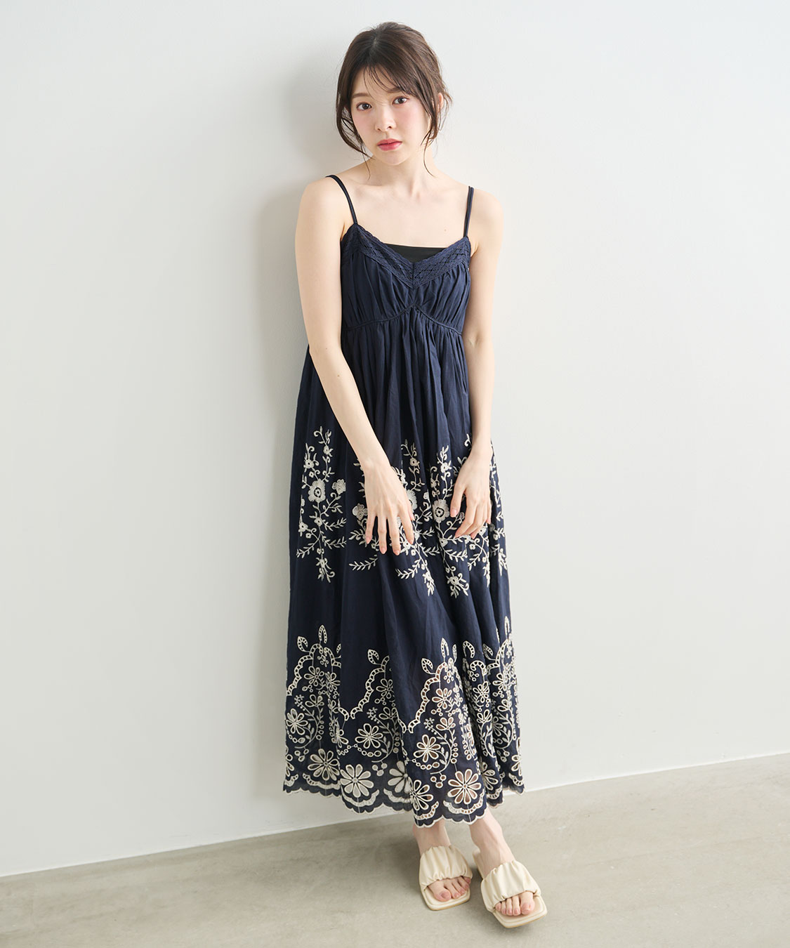 エンブロイダリーボリュームキャミワンピース｜PETAL ONLINE（ペタル