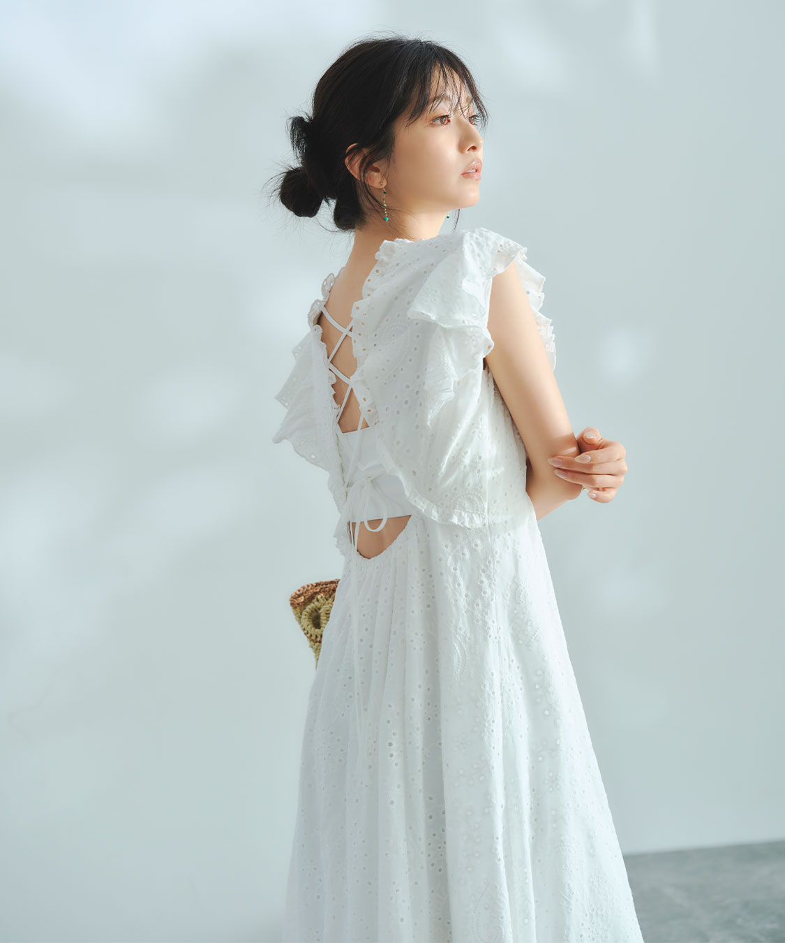 バックシャンエンブロイダリーワンピース｜PETAL ONLINE（ペタル