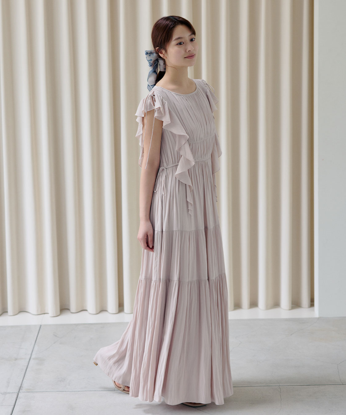 ラッフルサテンワンピース｜PETAL ONLINE（ペタルオンライン）