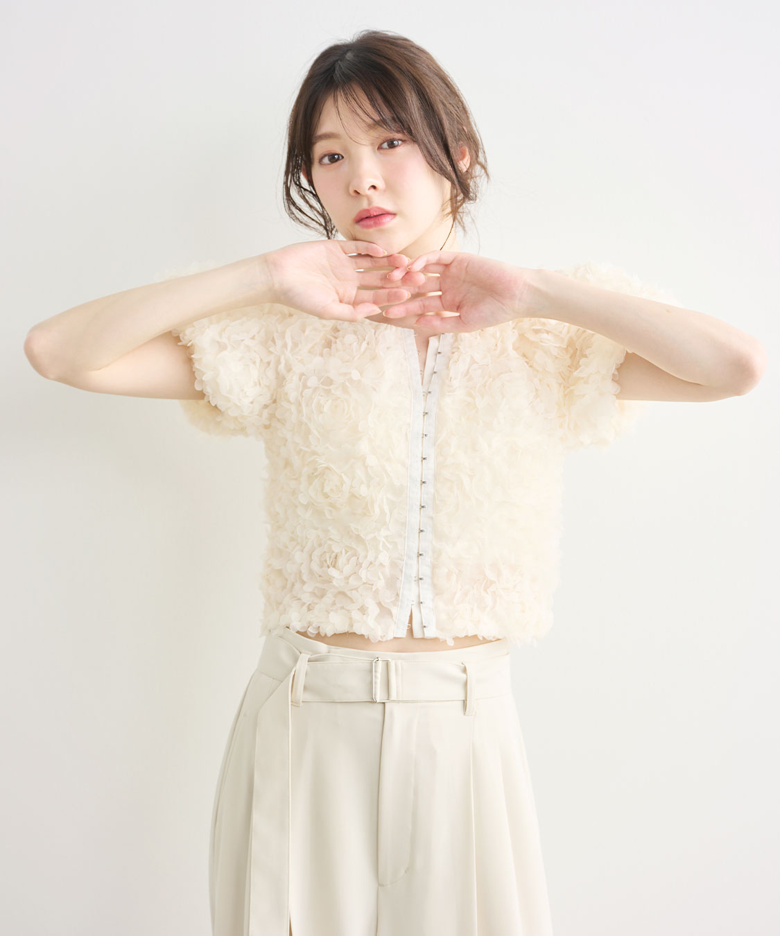 大人気即完 COCODEAL ココディール フラワーチュールパフスリーブブラウス フラワーチュールパフスリーブブラウス｜PETAL ONLINE（ペタルオンライン）