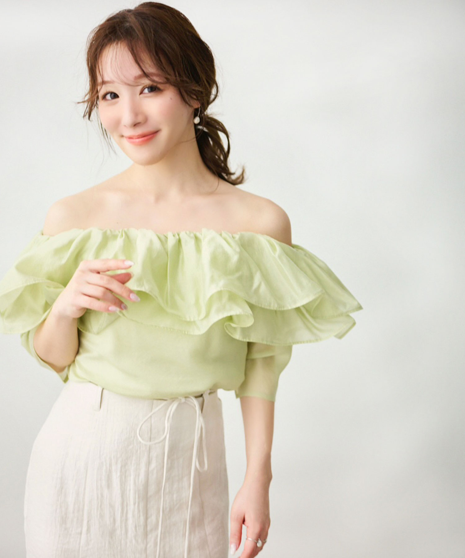 【新発売】今週の市販 ペタルフリルオフショルブラウス｜PETAL ONLINE（ペタルオンライン） トップス