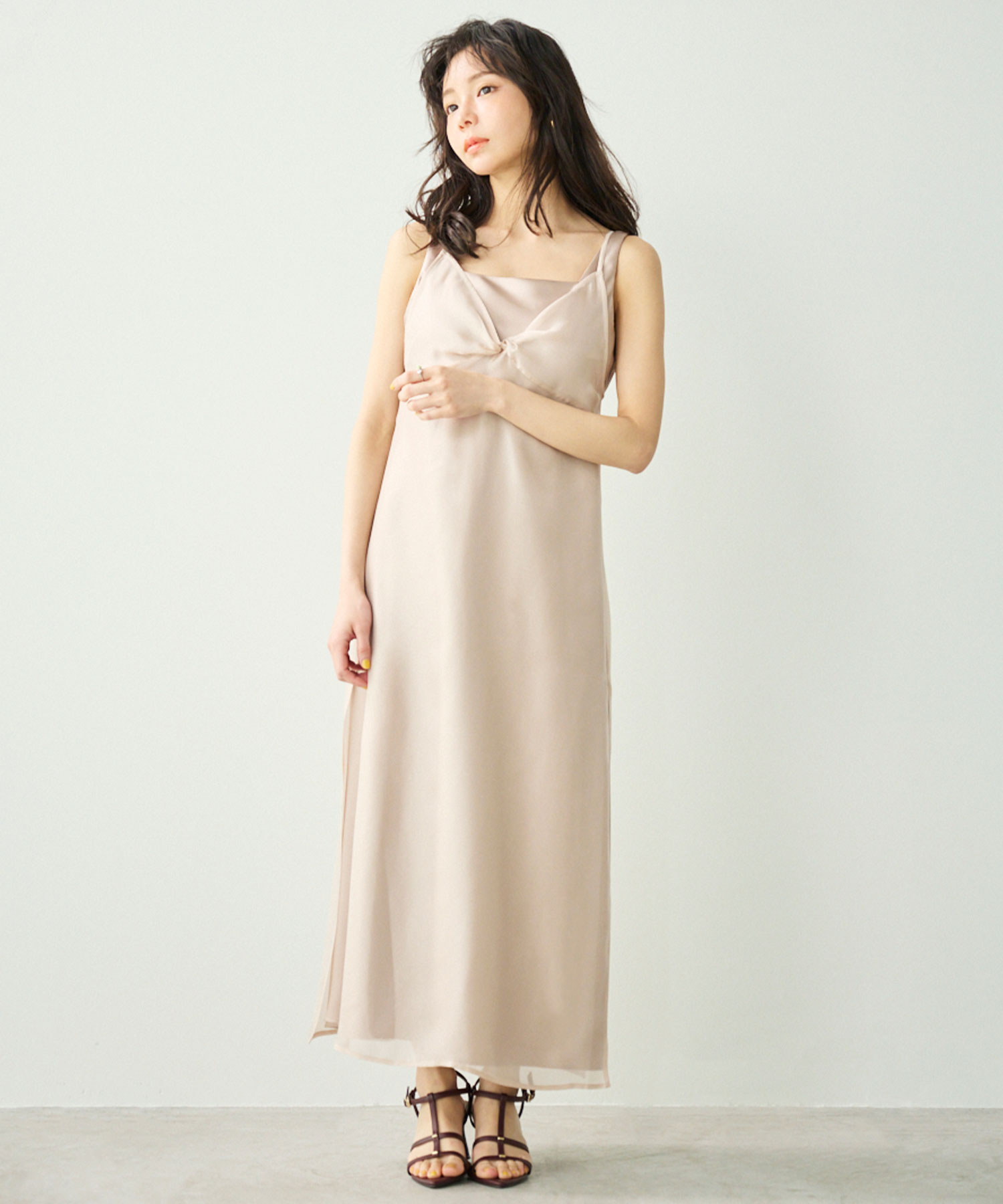 【新品未使用】エメインAimeine 線画フラワーリネンキャミワンピース 線画フラワーリネンキャミワンピース｜PETAL ONLINE（ペタル