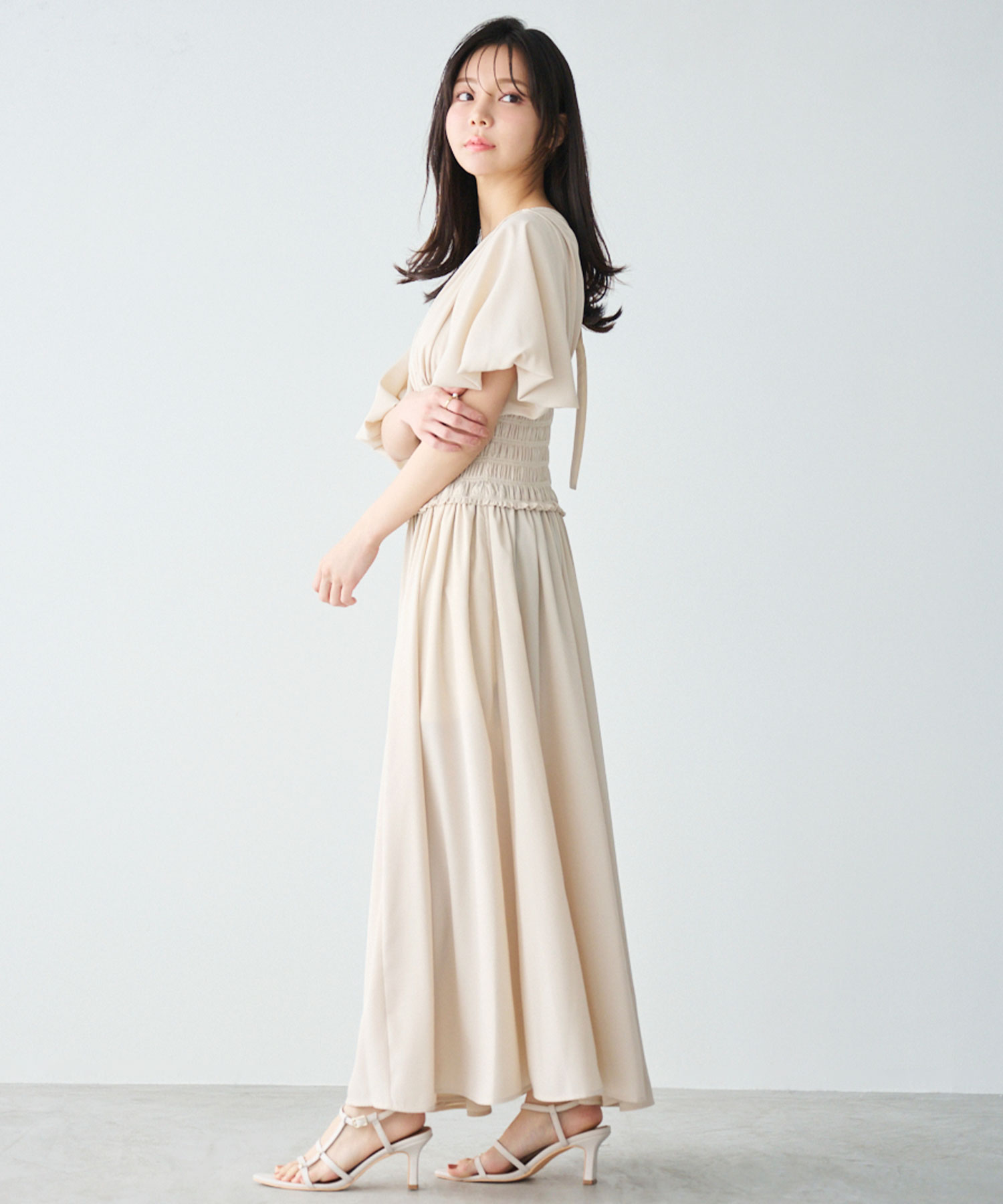 b Aimeine エメイン 　ワンピース b Aimeine エメイン ワンピース エメイン Aimeine カフスデザイン