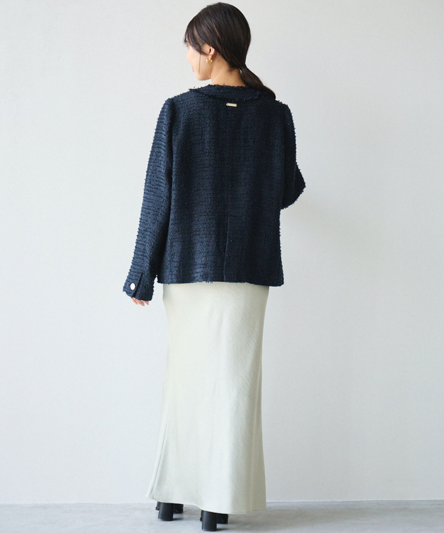 新品未使用　CARLA ツイードジャケット 2025年最新】carla ツイードジャケットの人気アイテム - メルカリ