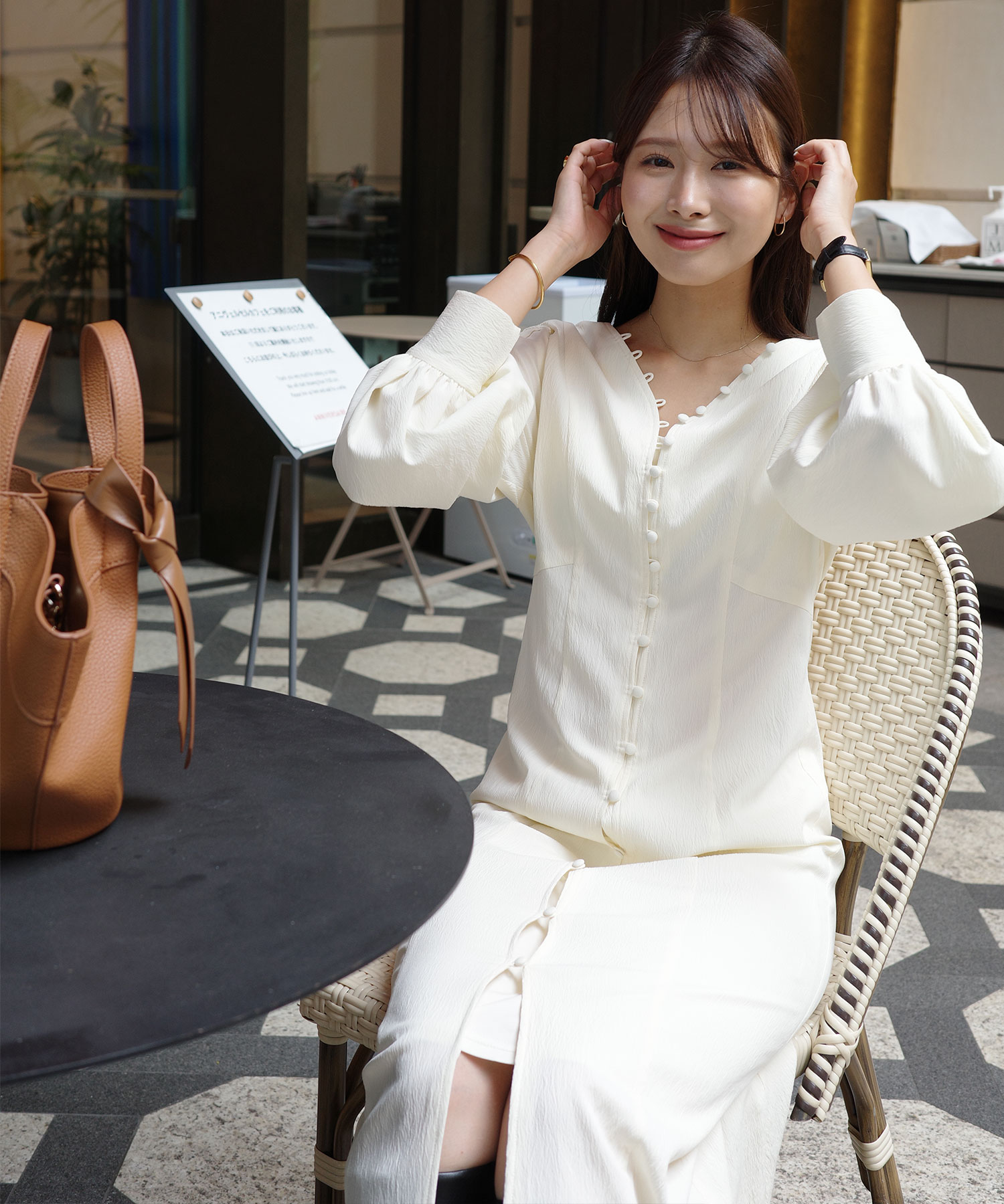 エメイン Aimeine 2wayループボタンバックオープンワンピース エメイン 新品 未使用 タグつき 2wayループボタンバックオープン