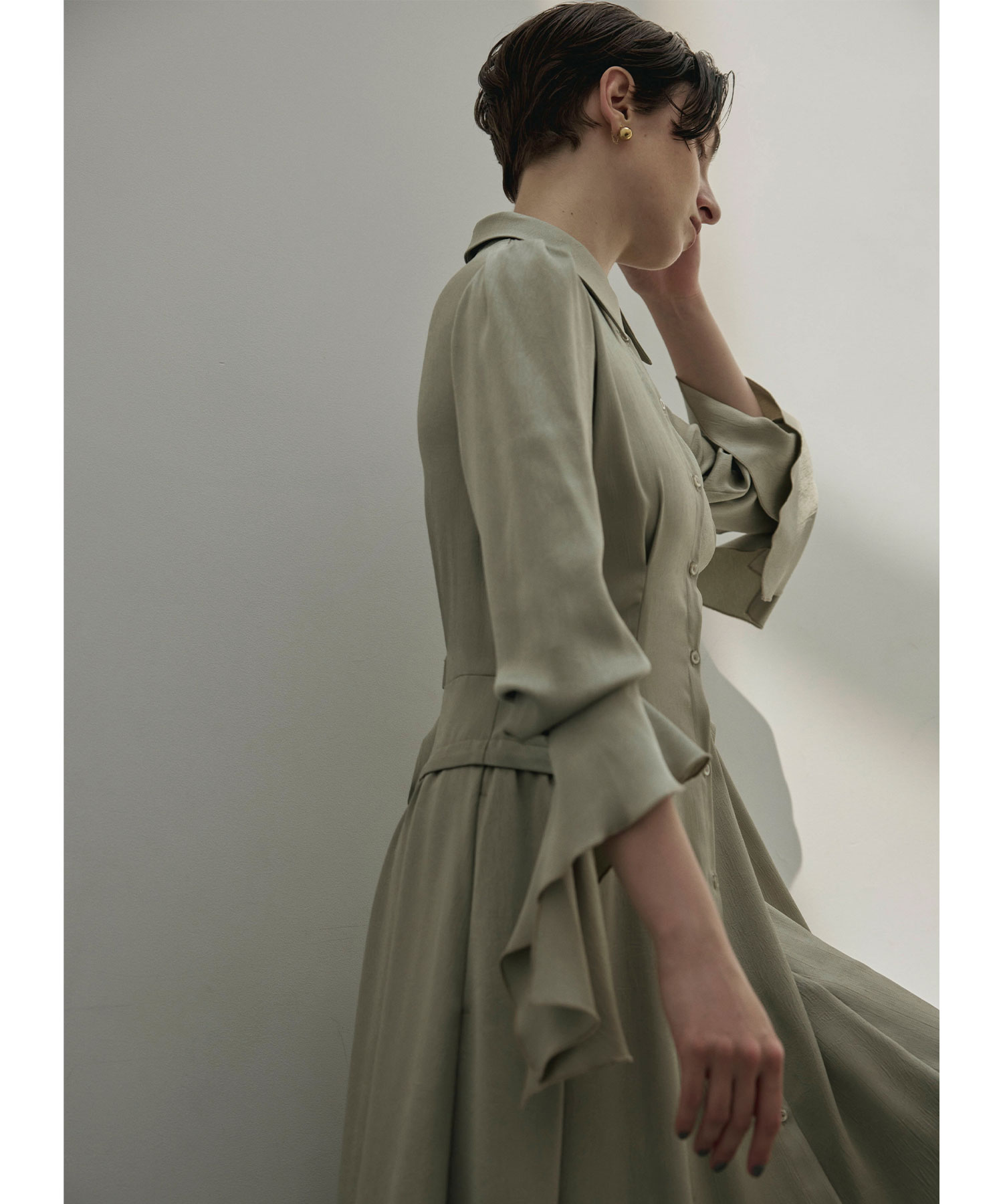 Aimeine カフスデザインアシンメトリーワンピース カフスデザインアシンメトリーワンピース｜PETAL ONLINE（ペタル