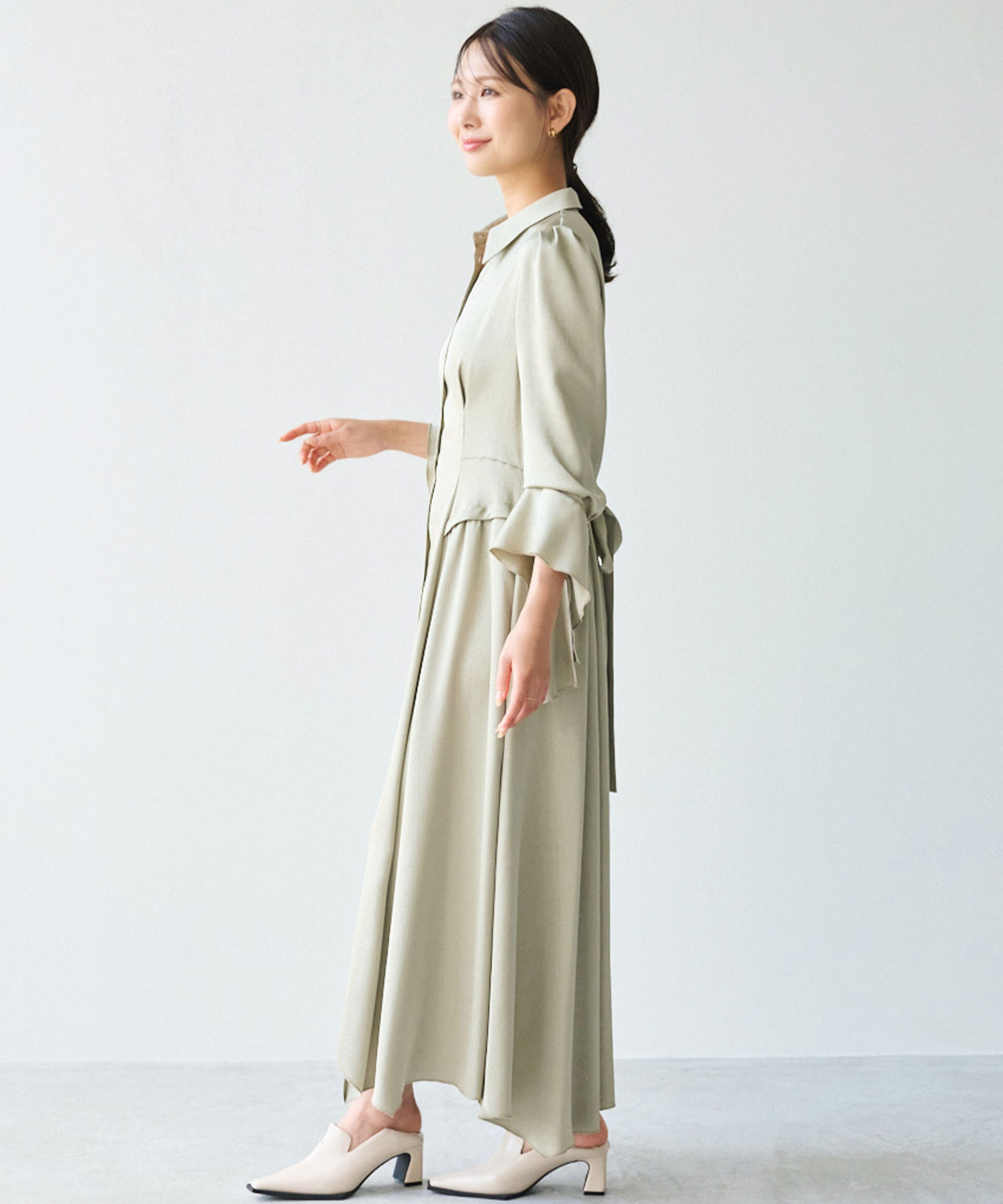 Aimeine カフスデザインアシンメトリーワンピース カフスデザインアシンメトリーワンピース｜PETAL ONLINE（ペタル