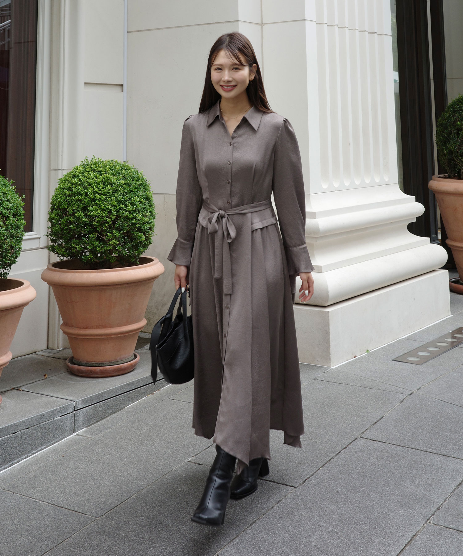 カフスデザインアシンメトリーワンピース｜PETAL ONLINE（ペタル