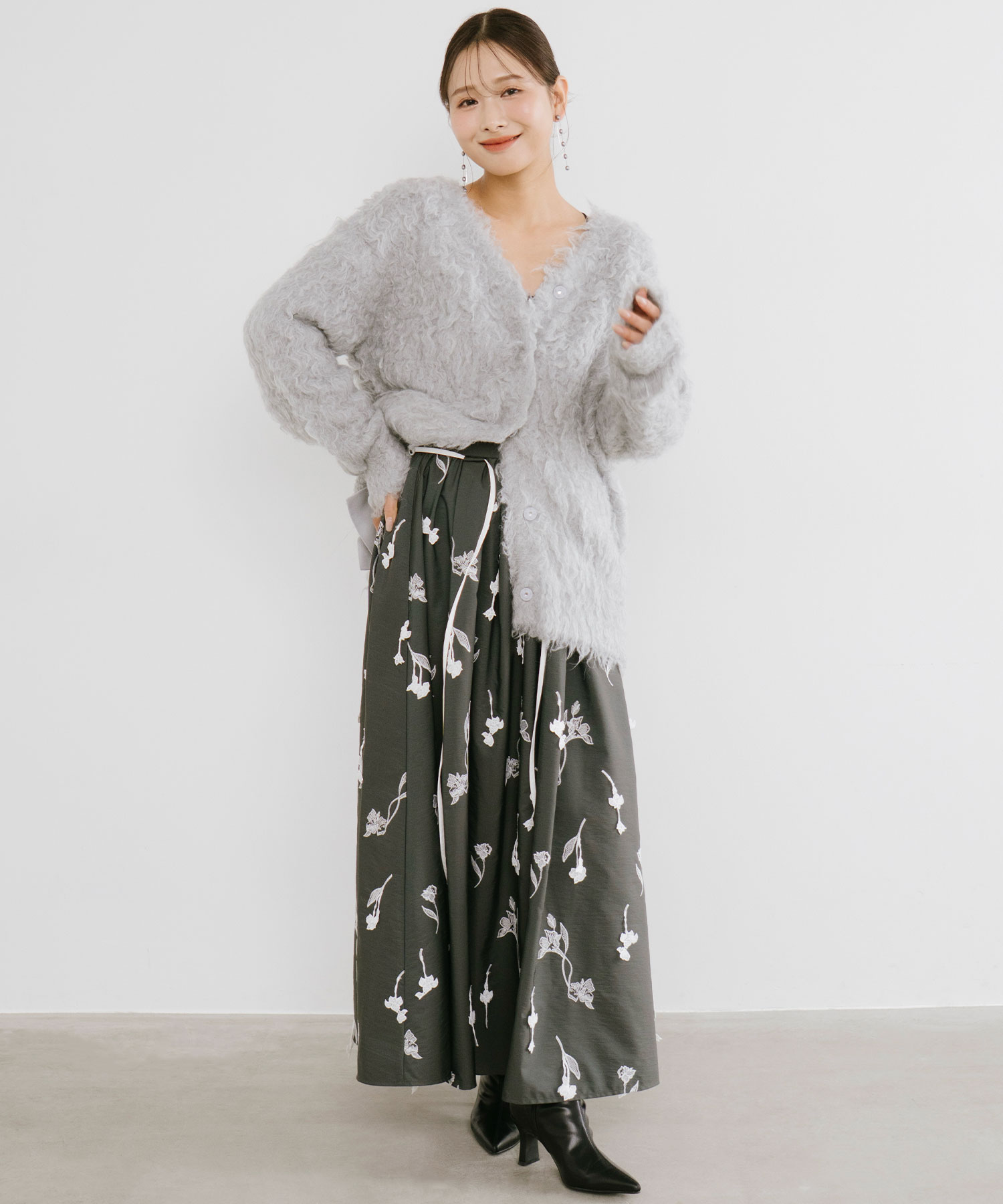 Aimeine 3D刺繍フレアスカート 3D刺繍フレアスカート｜PETAL ONLINE（ペタルオンライン）