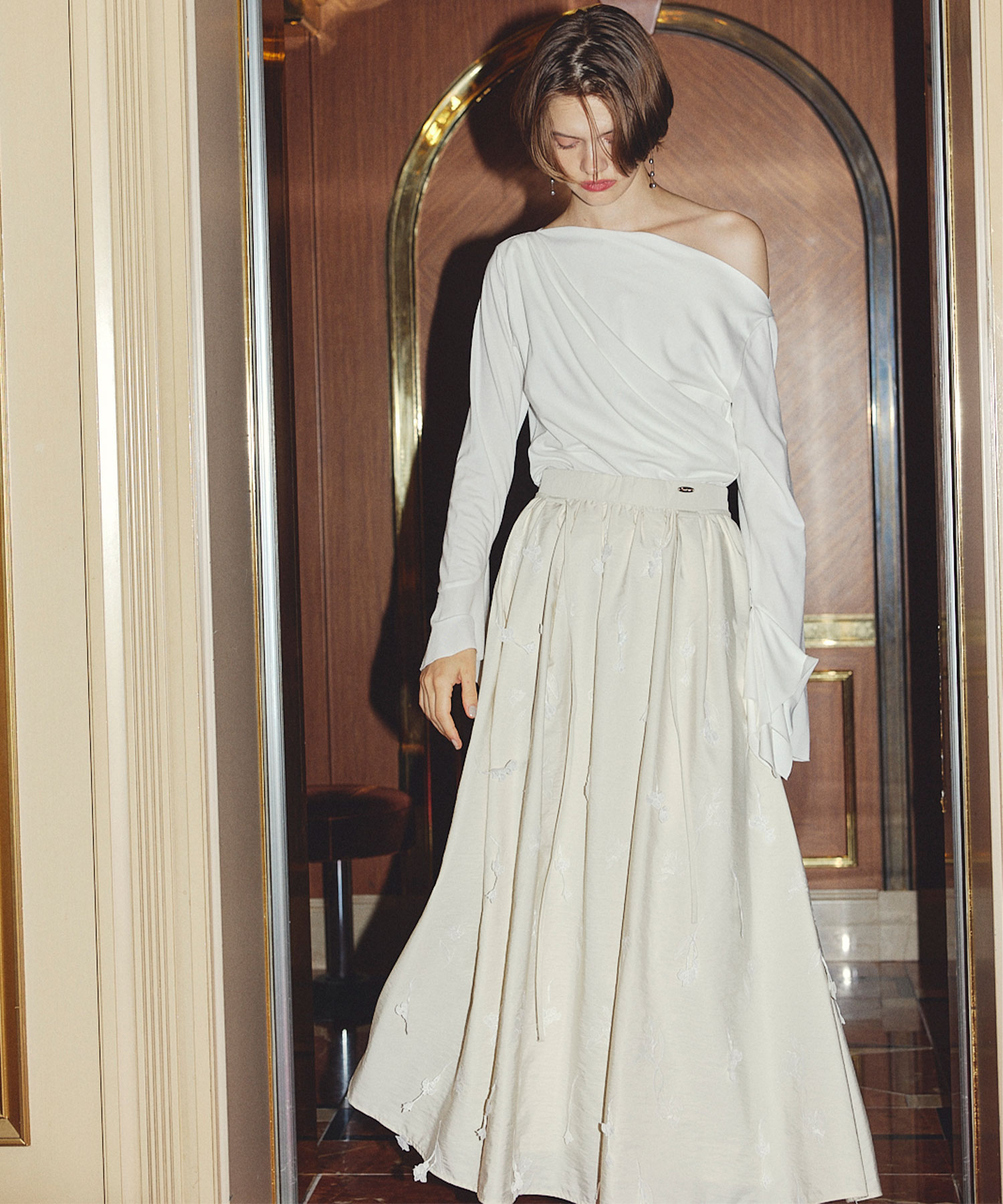 Aimeine 3D刺繍フレアスカート 3D刺繍フレアスカート｜PETAL ONLINE（ペタルオンライン）