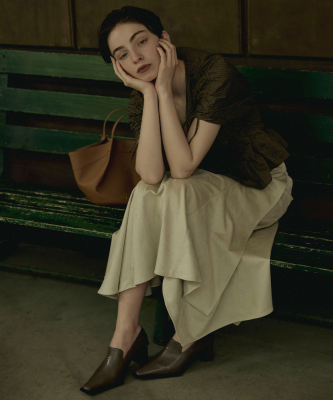 ウエストタックブラウス｜PETAL ONLINE（ペタルオンライン）