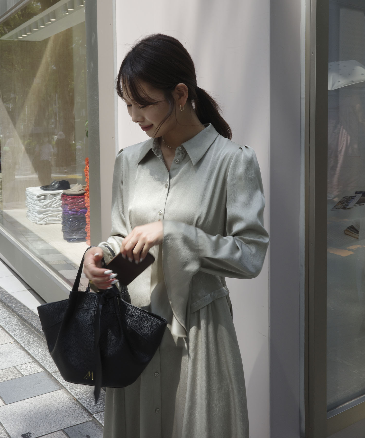 【aimeine】ベッセルシェイプビッグトートバッグ アイボリー ベッセルシェイプビッグトートバッグ｜PETAL ONLINE（ペタルオンライン）