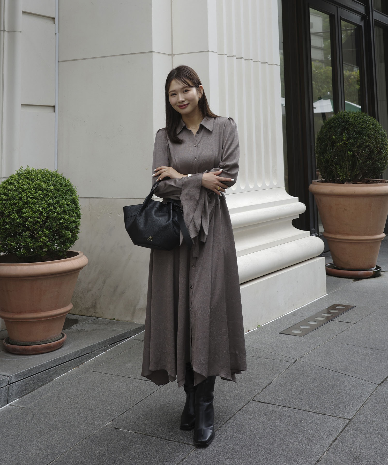 Aimeine ベッセルシェイプビッグトートバッグ ブラック ベッセルシェイプ トートバッグ｜PETAL ONLINE（ペタルオンライン）