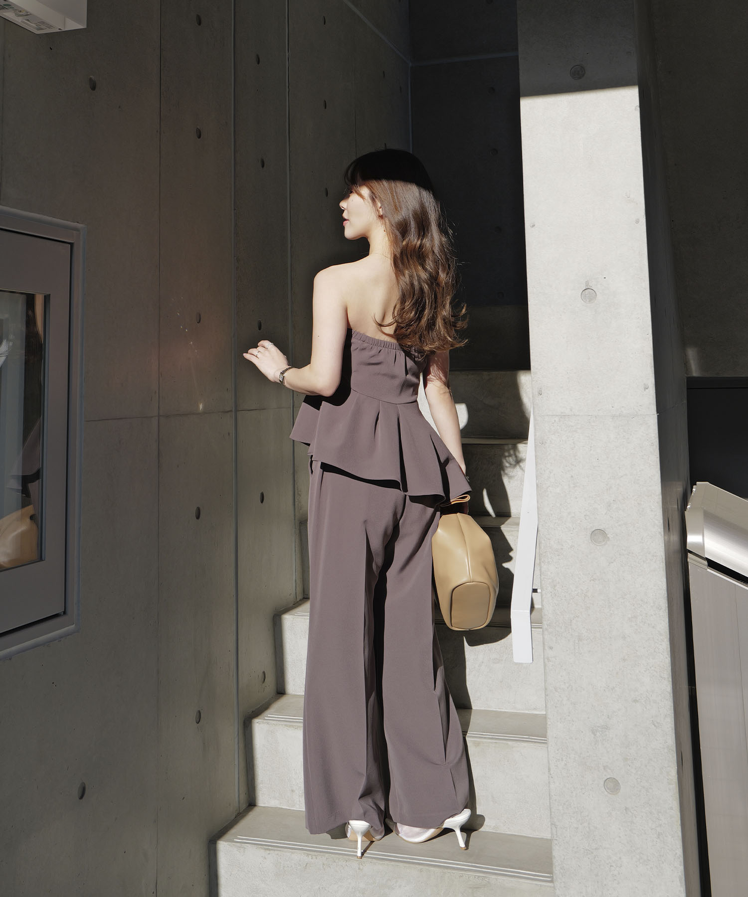 ペプラムキャミ×ワイドパンツセットアップ｜PETAL ONLINE（ペタル